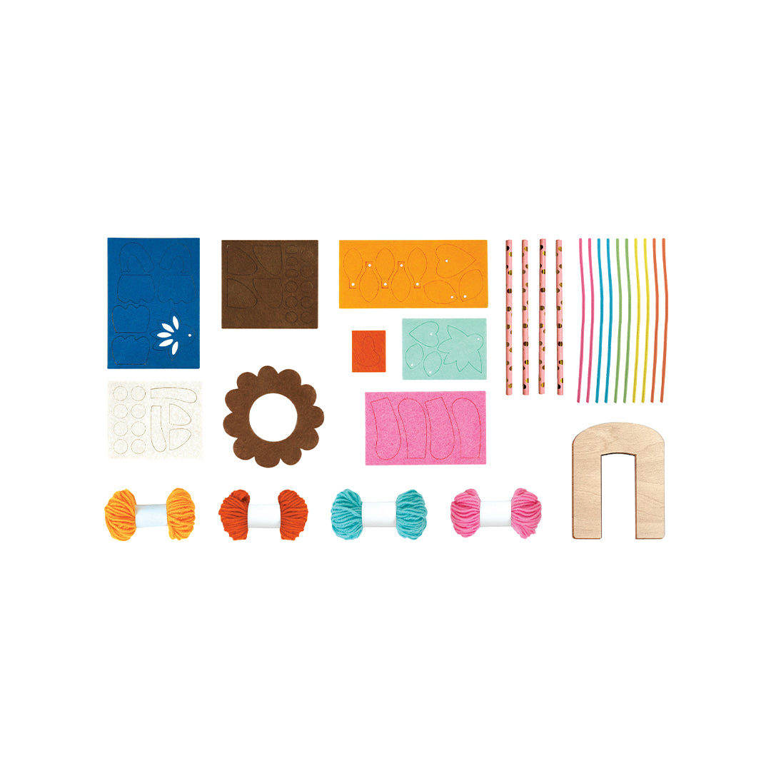 Avenir Animal-Themed Pom Pom Bouquet Craft Kit