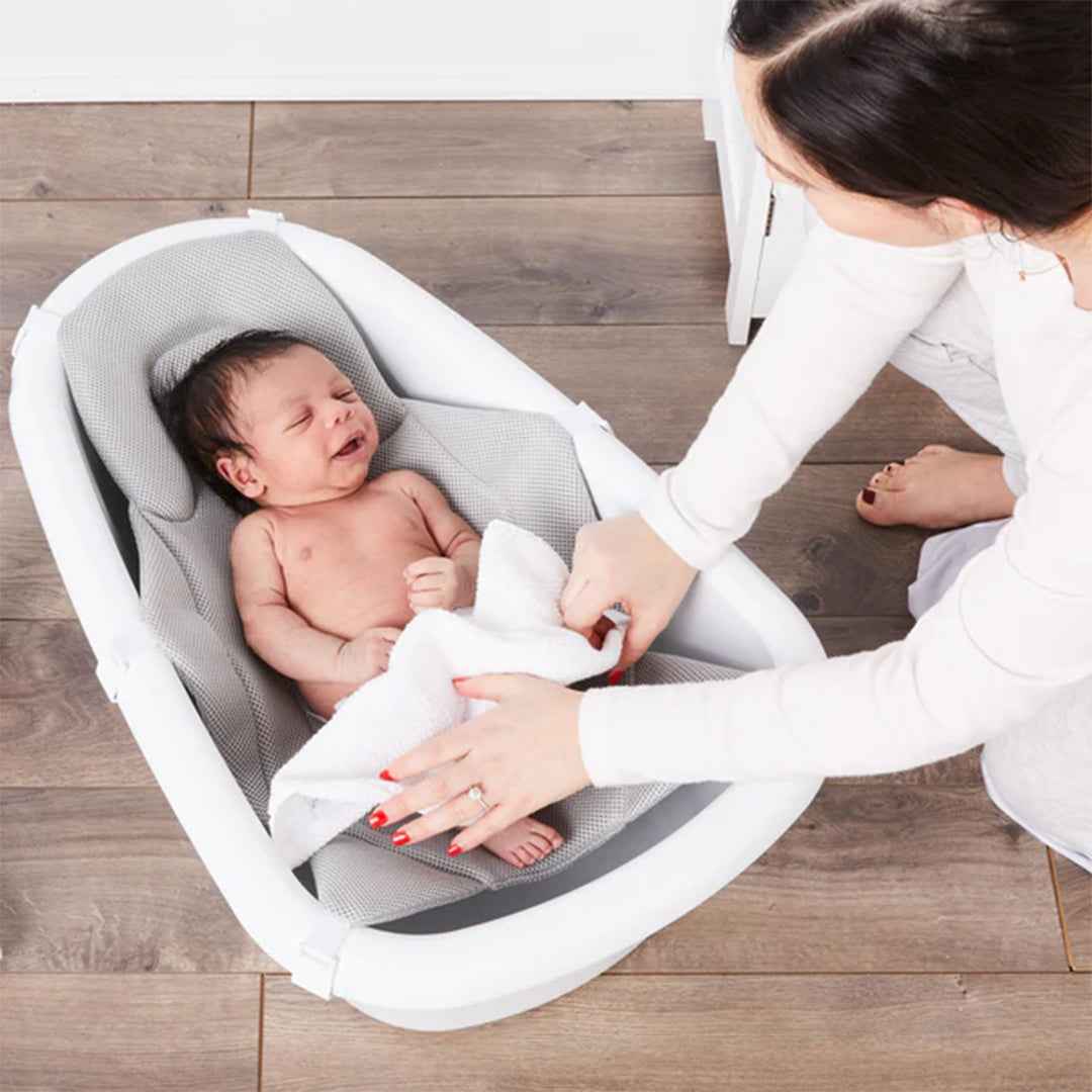 Regalo Baby Basics Grow With Me - Infant Bath Tub